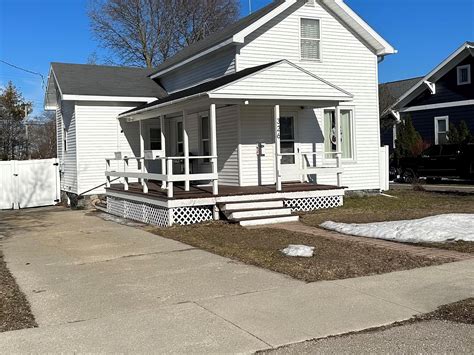 It contains 3 bedrooms and 1 bathroom. . Zillow rogers city mi